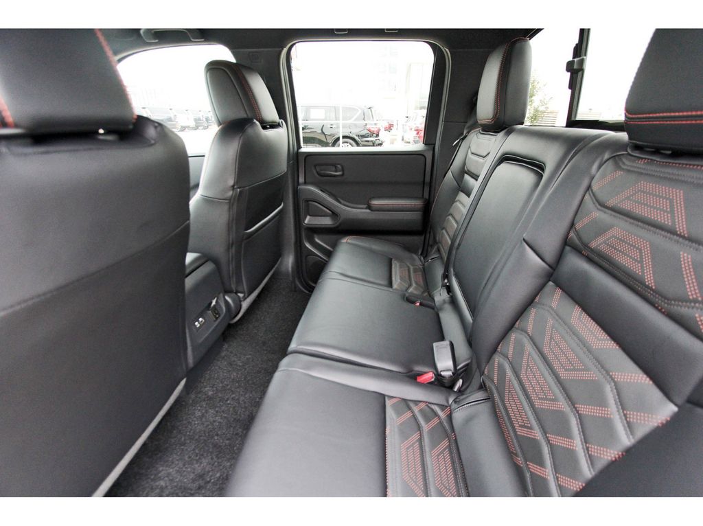 2026 Nissan Frontier PRO-X - 8
