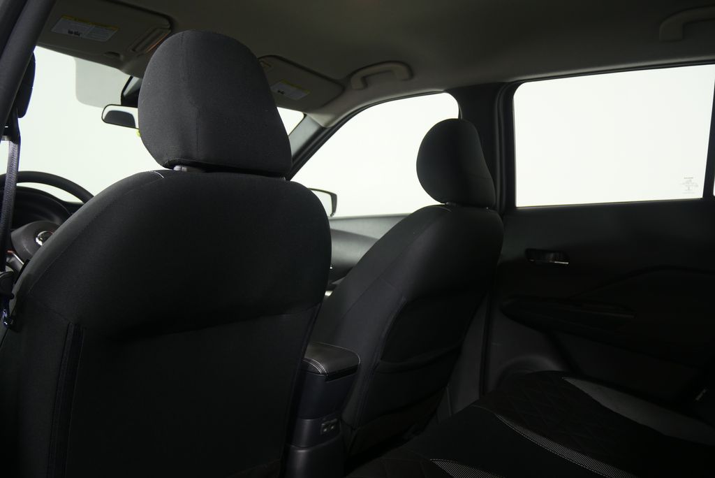 Thumbnail: 2020 Nissan Kicks - 13