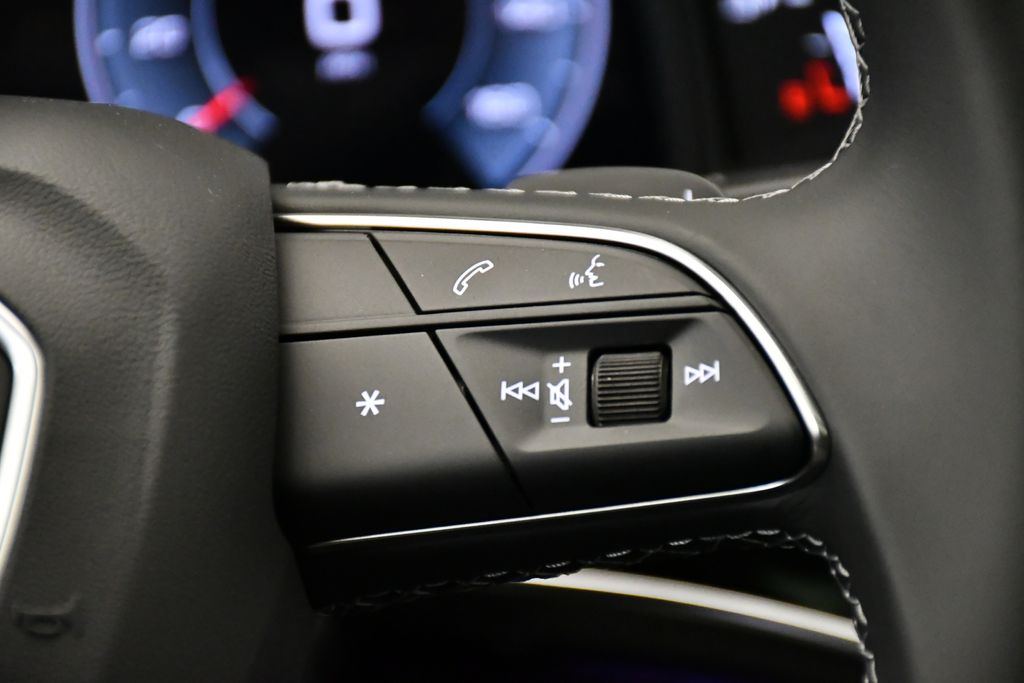 Thumbnail: 2025 Audi Q7 - 24