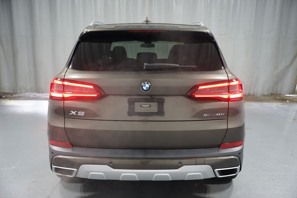 Thumbnail: 2021 BMW X5 - 7