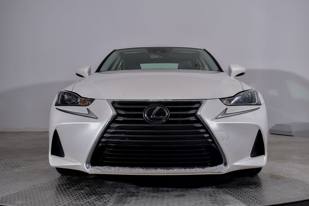 Thumbnail: 2018 Lexus IS - 7