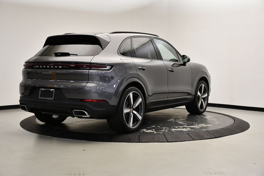Thumbnail: 2025 Porsche Cayenne - 7