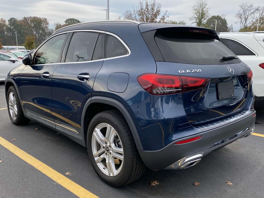 2021 Mercedes-Benz GLA 250 4MATIC 5