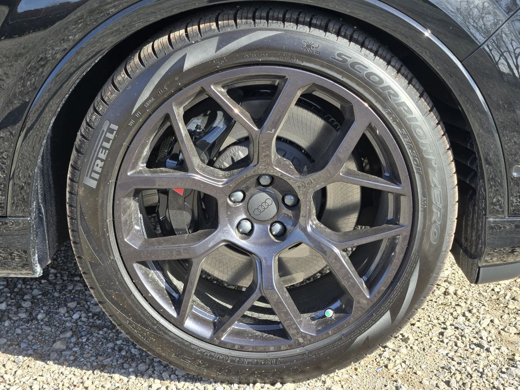 new 2026 Audi SQ7 car, priced at $103,115