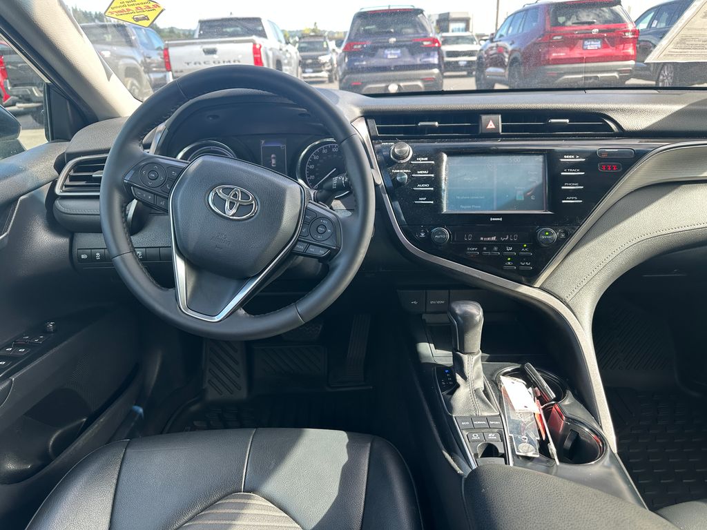 2020 Toyota Camry Hybrid SE