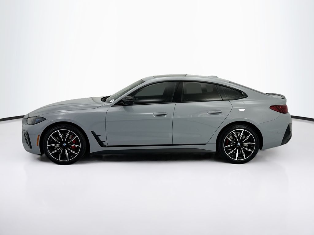 Thumbnail: 2025 BMW i4 - 8