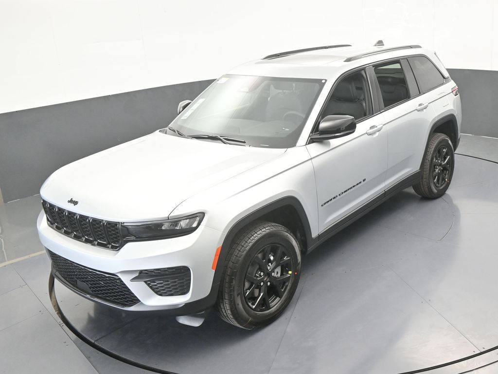 New 2025 Silver Zynith Jeep Altitude X image 40
