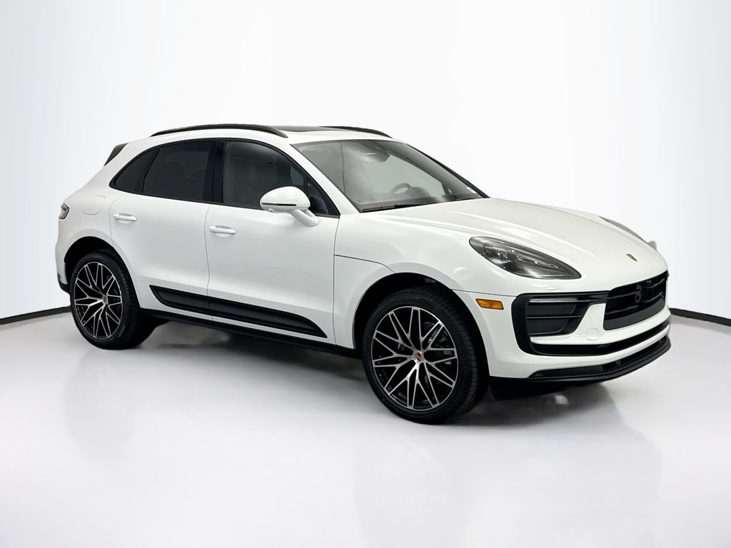 Thumbnail: 2026 Porsche Macan - 9
