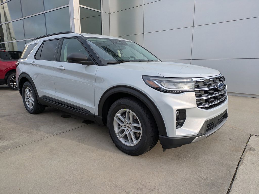 2026 Ford Explorer Active w/200A Pkg
