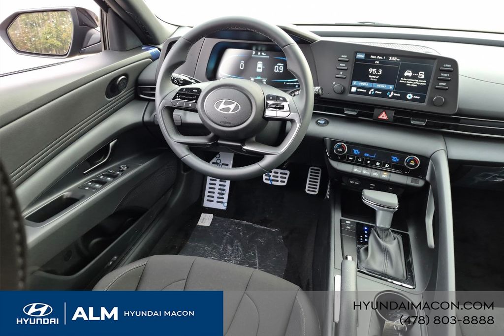 New 2026 Black HYUNDAI SEL Sport Plus image 25