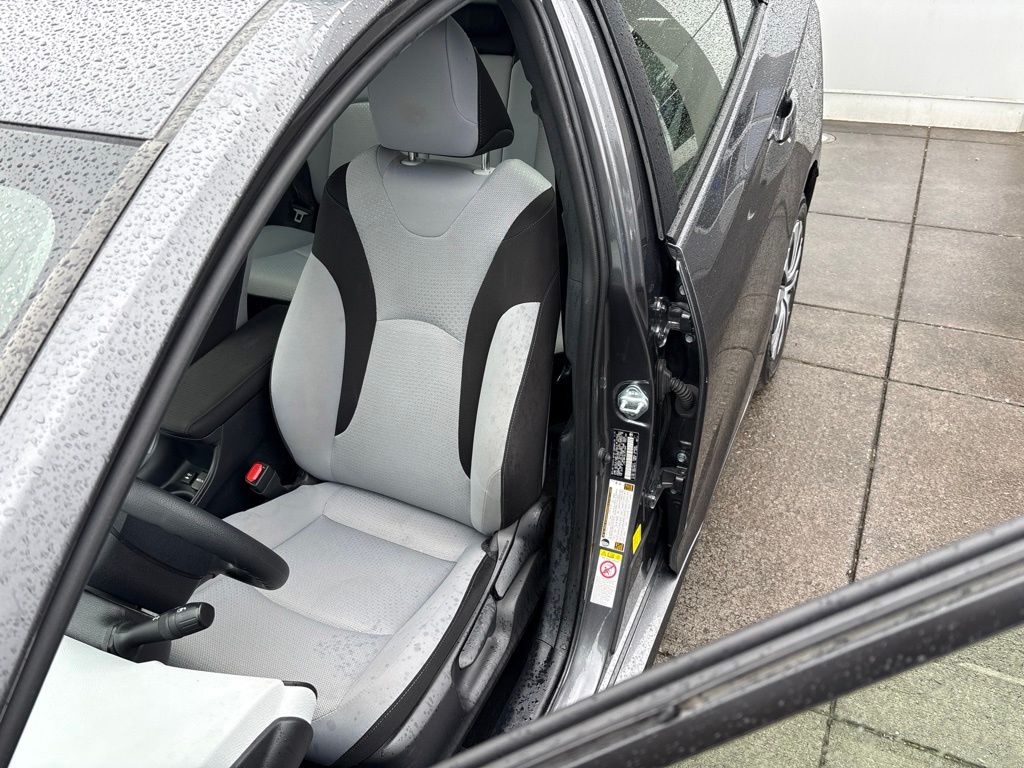 2020 Toyota Prius LE AWD-e