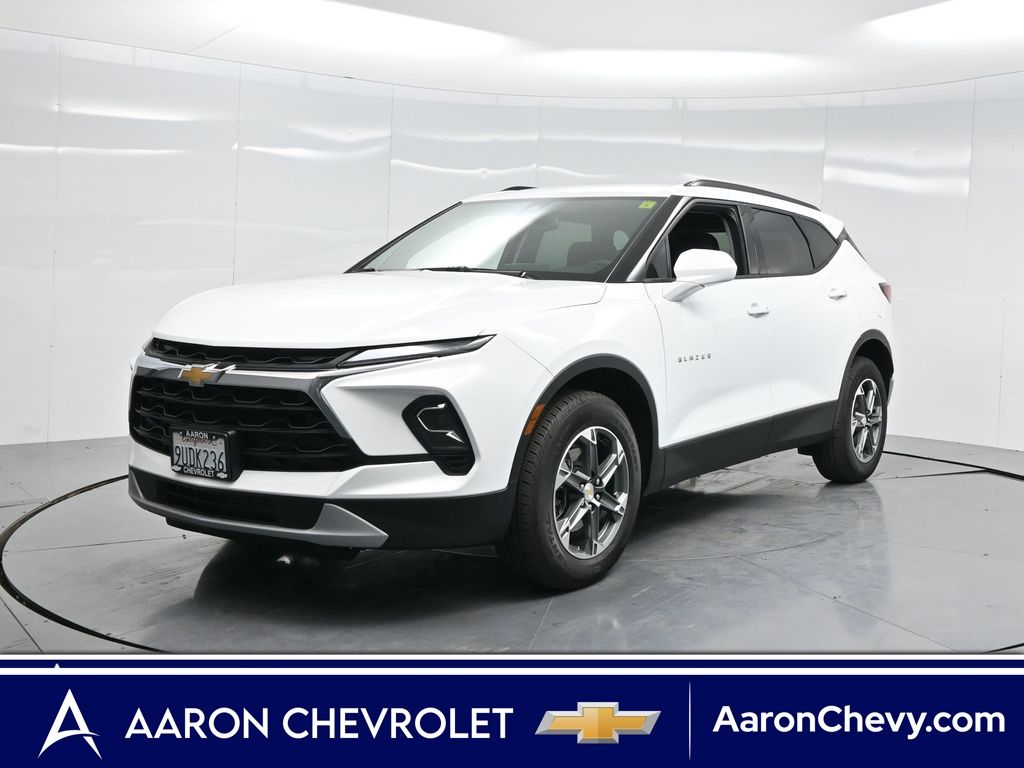 Summit White 2025 Chevrolet Blazer SUV / Crossover 9-Speed Automatic Overdrive