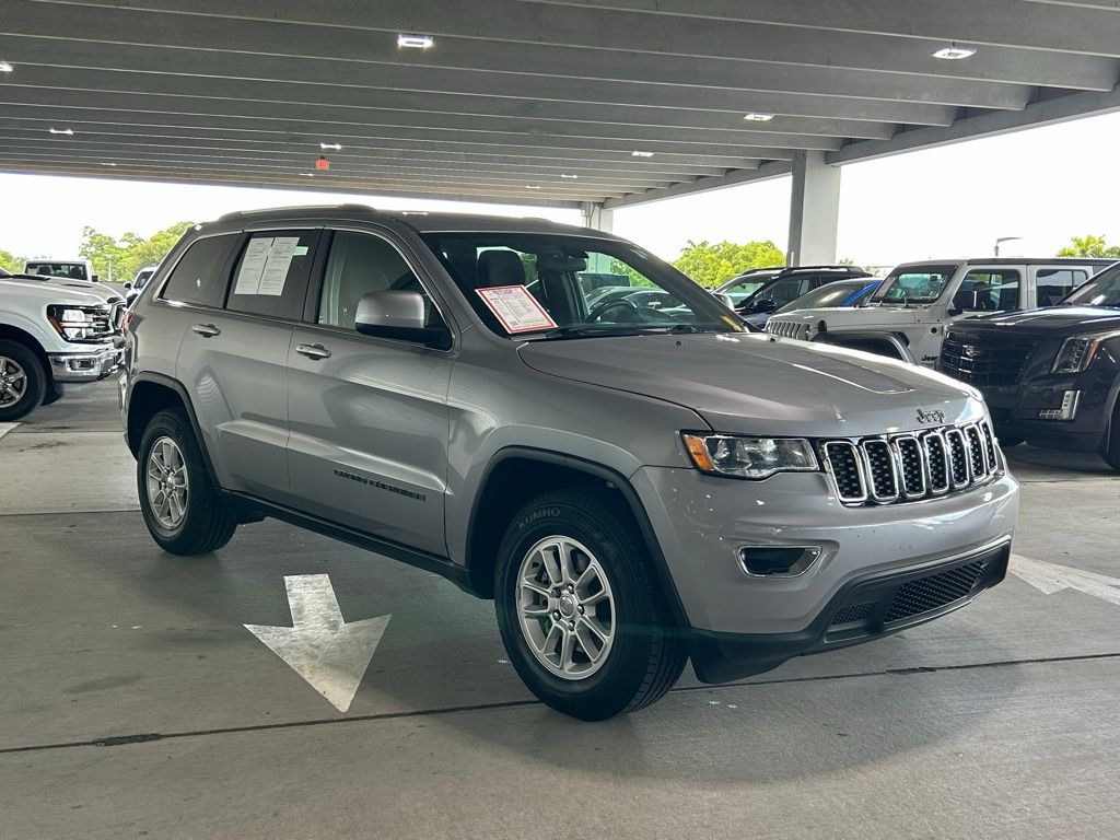2019 Jeep Grand Cherokee Laredo E's photo