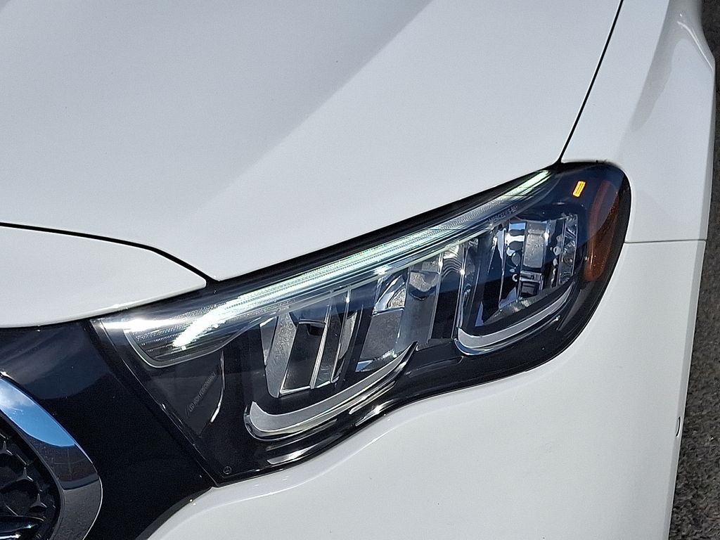 Thumbnail: 2025 Mercedes-Benz E-Class - 9