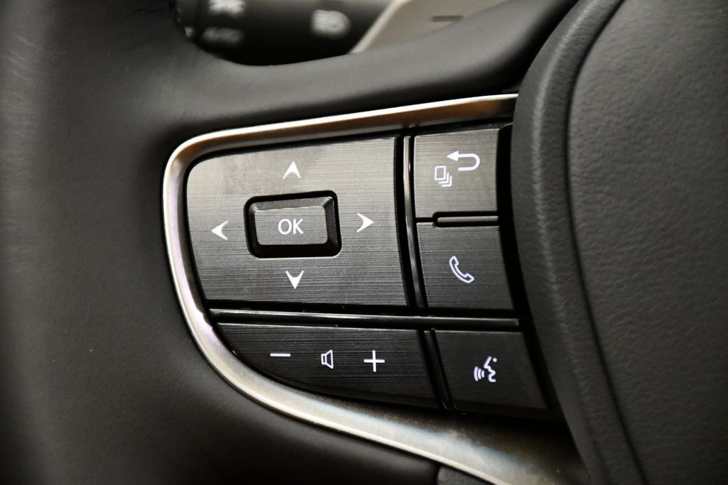 Thumbnail: 2025 Lexus ES - 22