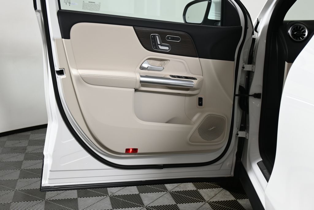 Thumbnail: 2026 Mercedes-Benz GLA - 24