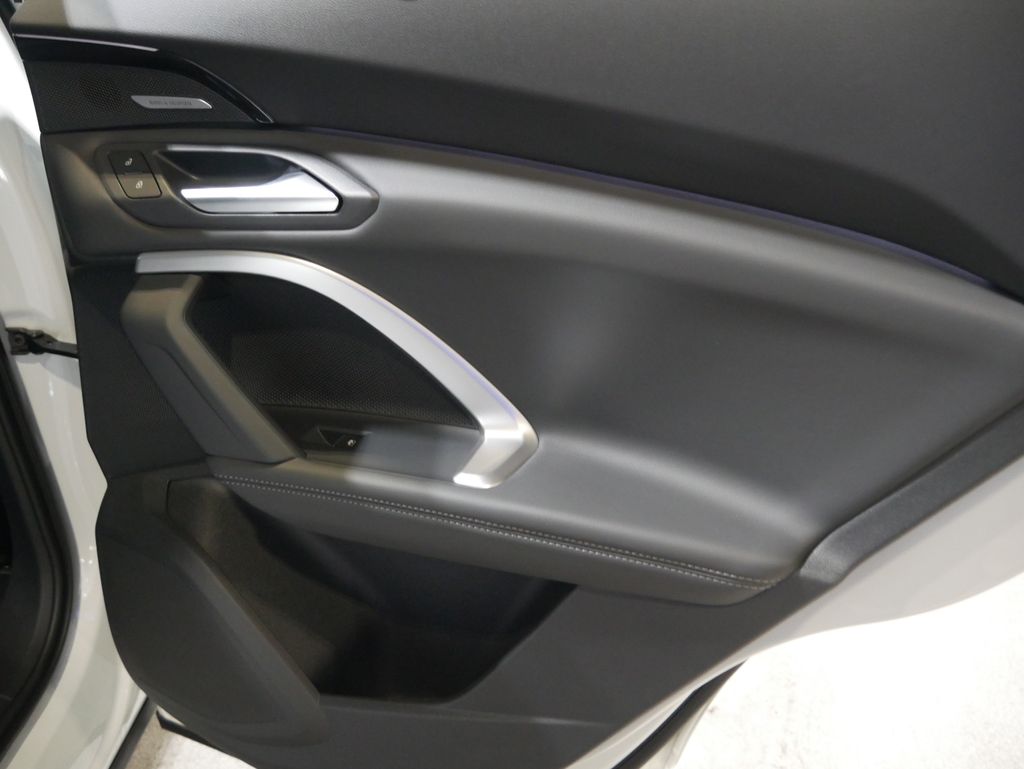 Thumbnail: 2025 Audi Q5 - 30