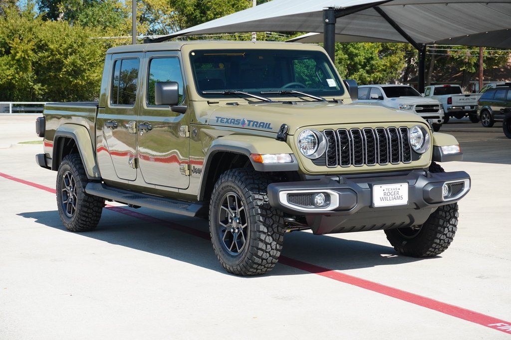 New Car 2025 Jeep Gladiator  Sport For Sale Under $50,000 In Weatherford, Texas
