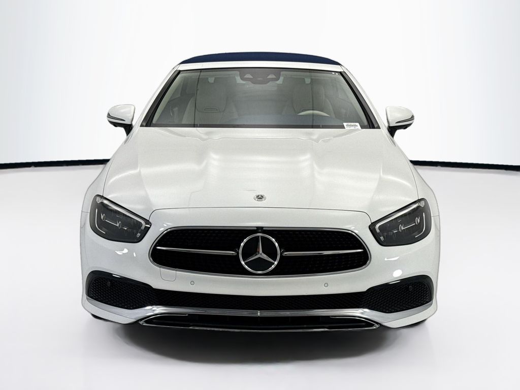 Thumbnail: 2023 Mercedes-Benz E-Class - 10