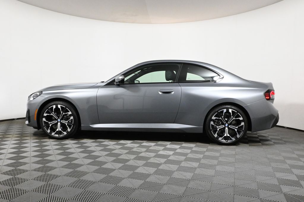 Thumbnail: 2025 BMW 2 Series - 2