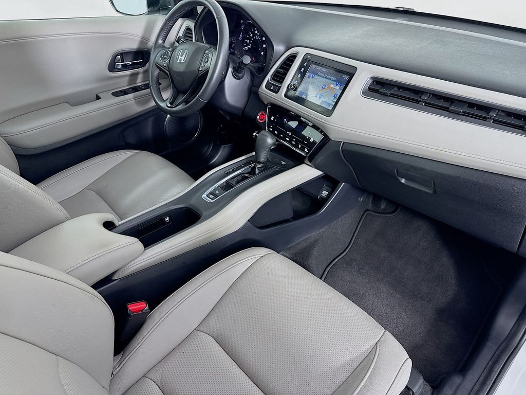 Used Car 2020 Honda Hr-v  Touring For Sale Under $30,000 In Austin, Texas