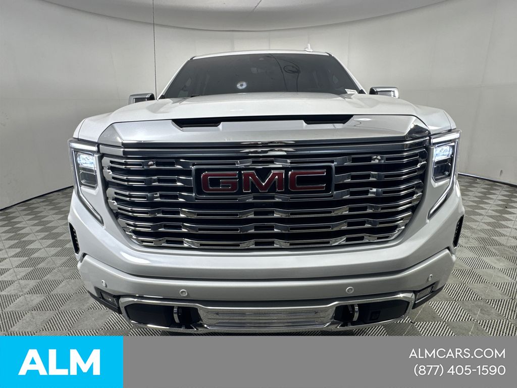 Used 2024 White GMC Denali image 3