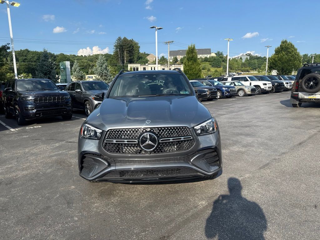 Used 2025 Gray Mercedes-Benz GLE 580 image 2