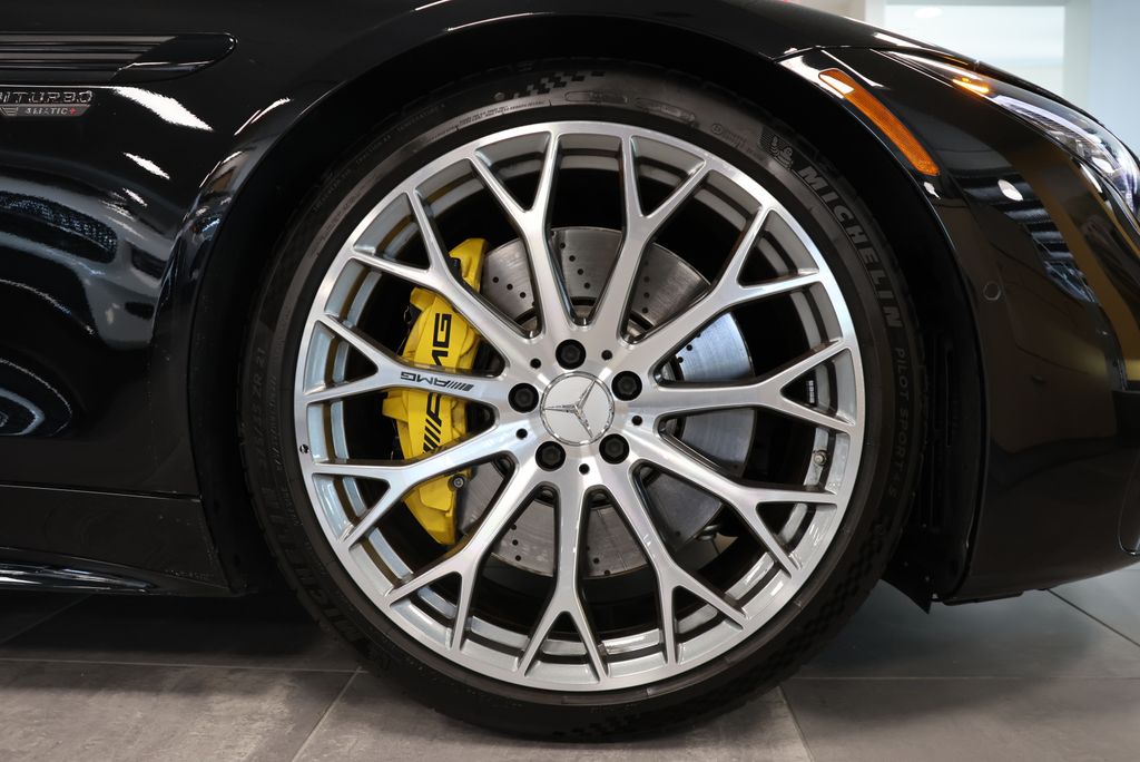 Thumbnail: 2022 Mercedes-Benz SL-Class - 15