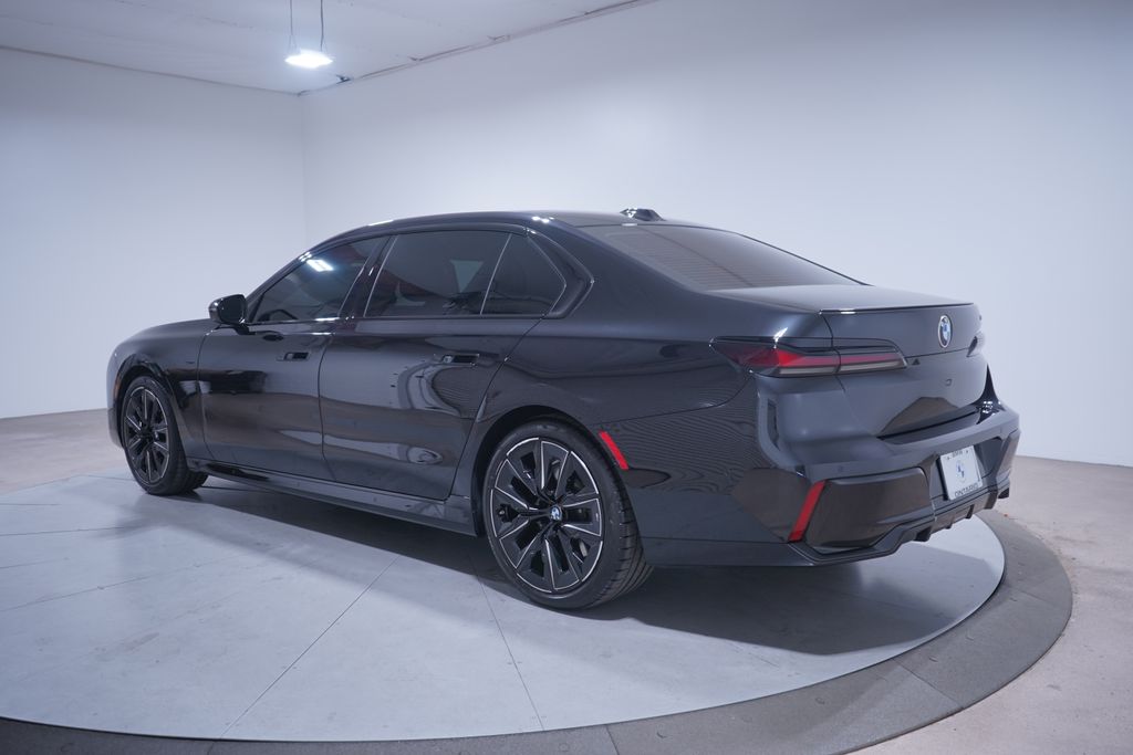 2024 BMW 7 Series 740i 3