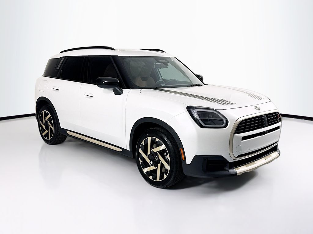 Thumbnail: 2027 MINI Cooper Countryman - 3