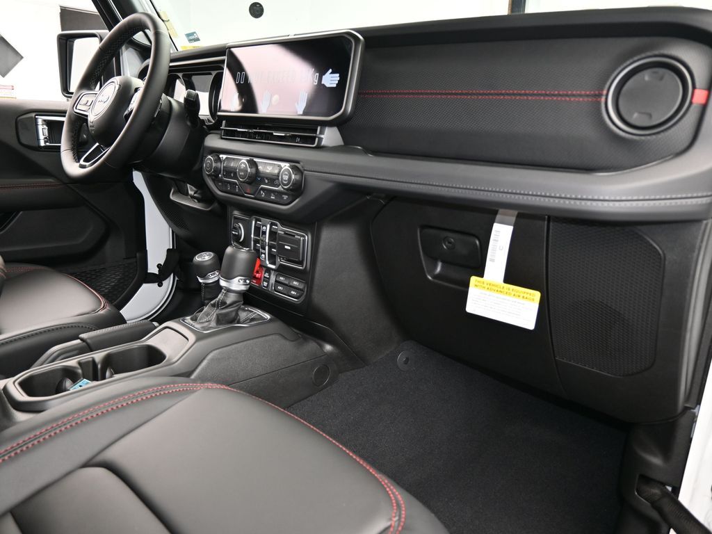 New 2026 Bright White Clearcoat Jeep Rubicon image 39
