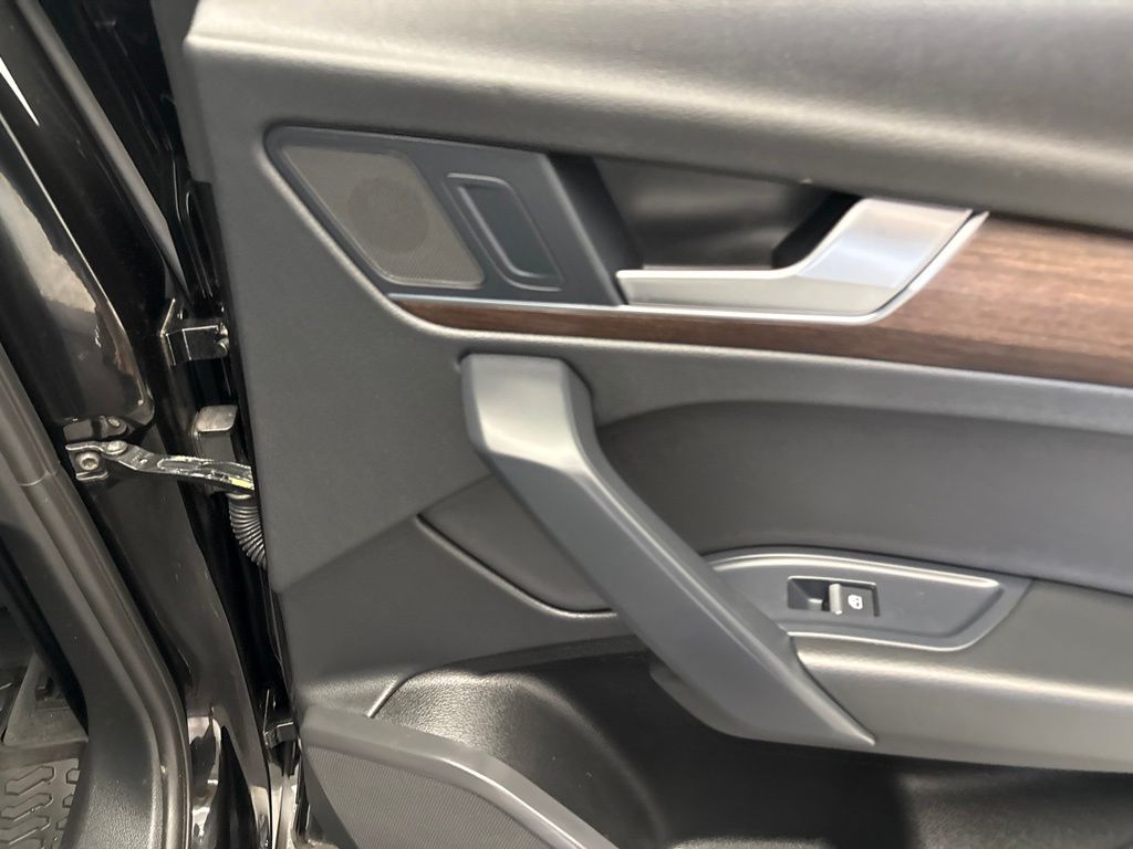 Thumbnail: 2024 Audi Q5 - 29