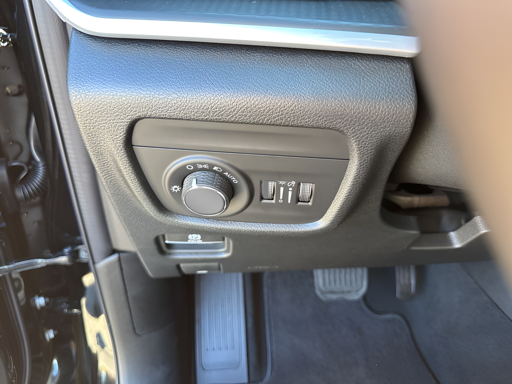 New Car 2025 Jeep Grand Cherokee  For Sale Under $40,000 In Austin, Texas