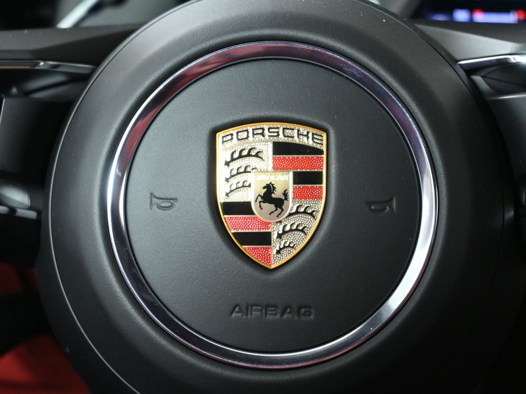 Thumbnail: 2025 Porsche Macan - 20