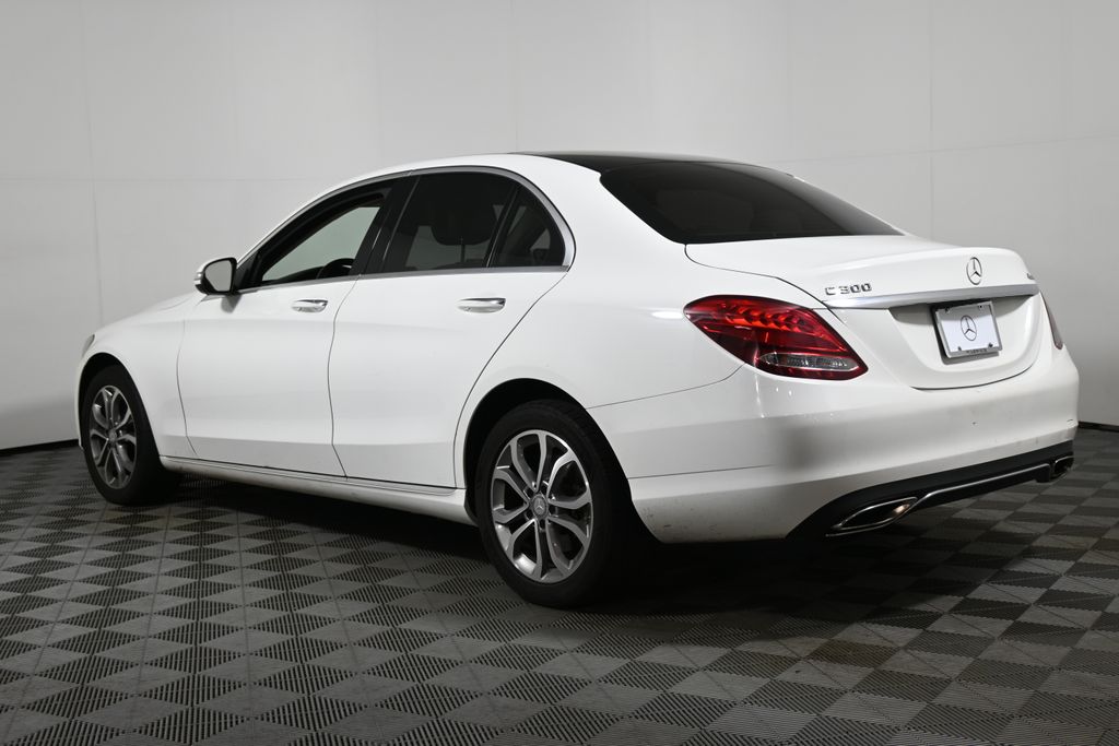 Thumbnail: 2015 Mercedes-Benz C-Class - 8