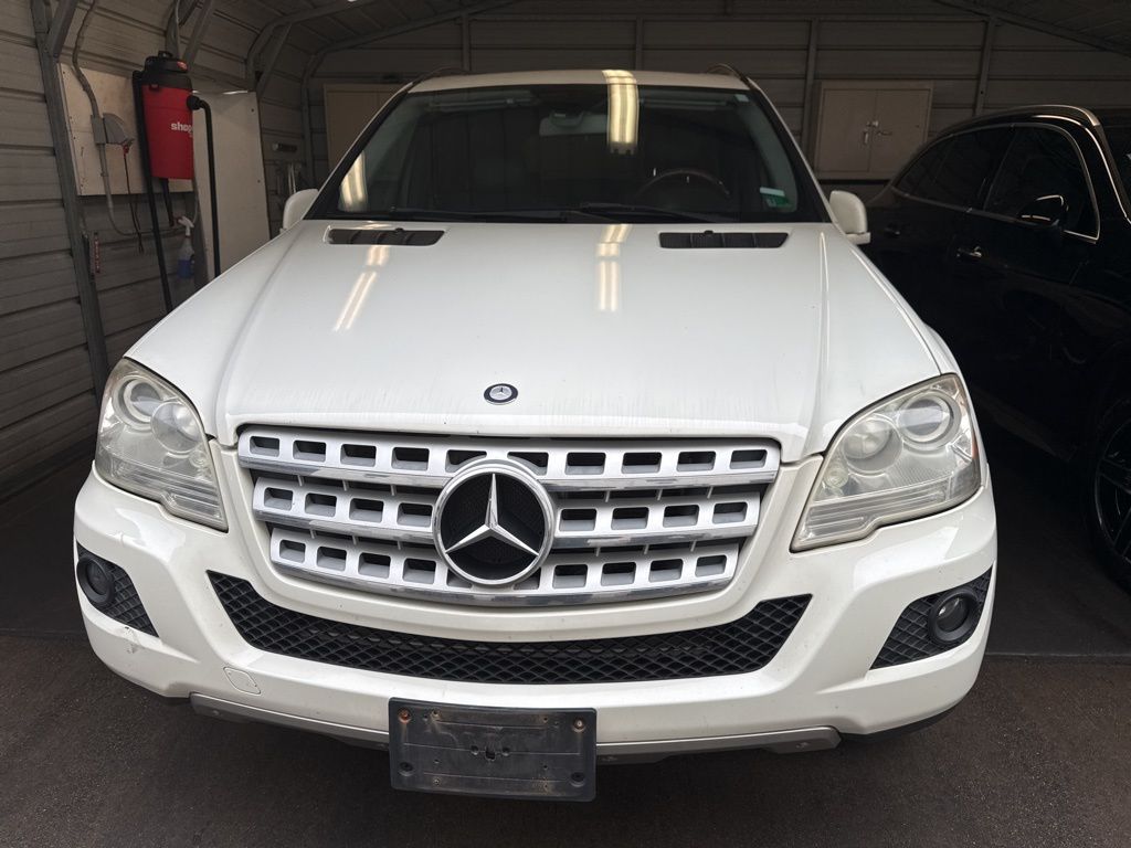 Thumbnail: 2011 Mercedes-Benz M-Class - 2