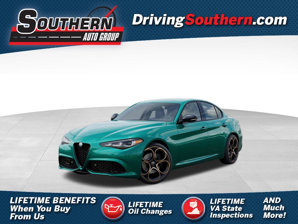 Green (Verde Fangio Metallic) 2025 Alfa Romeo Giulia Sedan Rear-Wheel Drive 8-Speed Automatic