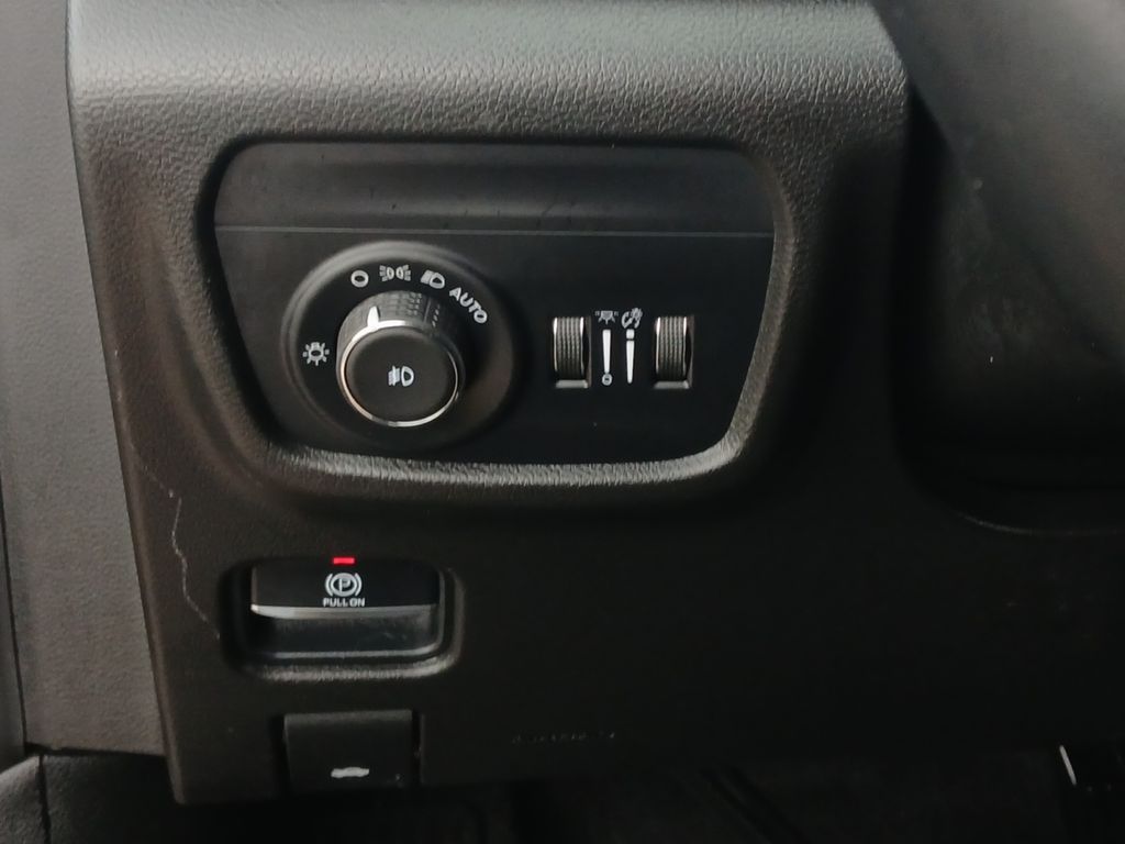 Used Car 2022 Jeep Grand Cherokee  Summit For Sale Under $30,000 In Austin, Texas