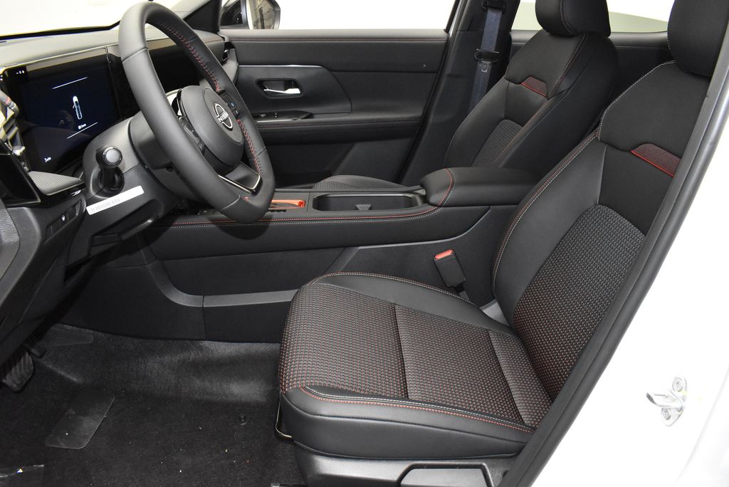 Thumbnail: 2026 Nissan Kicks - 13