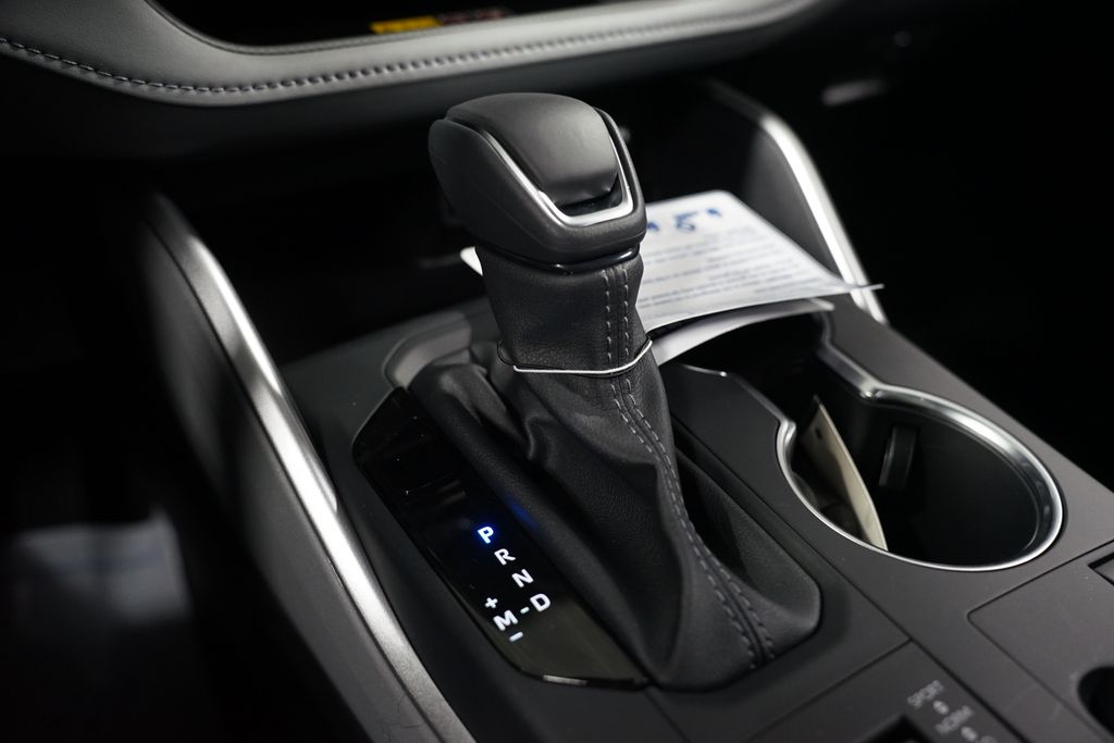 Thumbnail: 2026 Toyota Highlander - 22