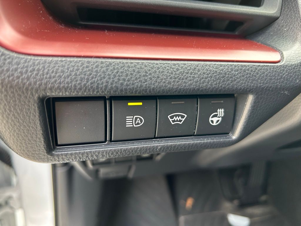 Thumbnail: 2024 Toyota Prius Prime - 18