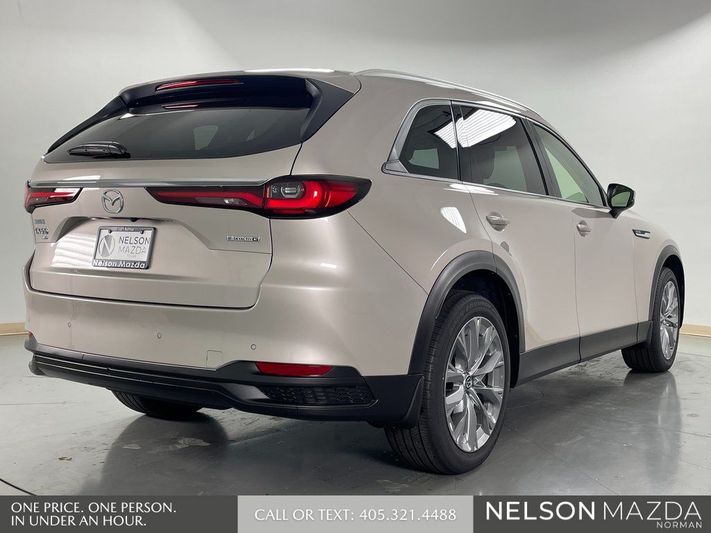 New 2026 Silver Mazda 3.3 Turbo Preferred image 7