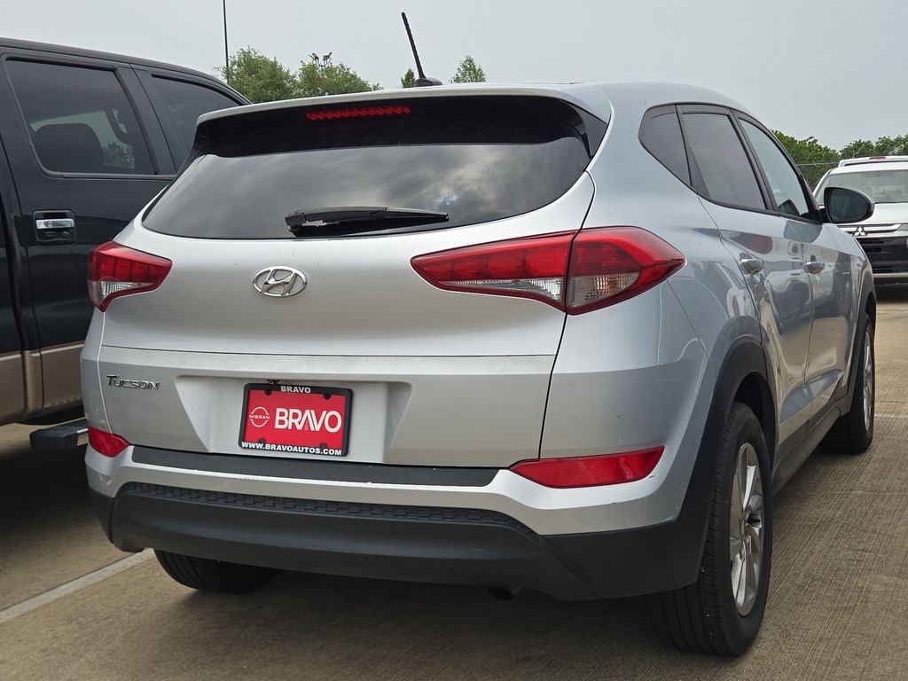 2017 Hyundai Tucson SE Silver at Traditions Chevrolet