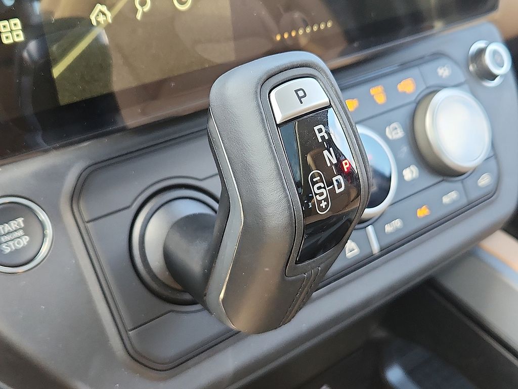 Thumbnail: 2026 Land Rover Defender - 7