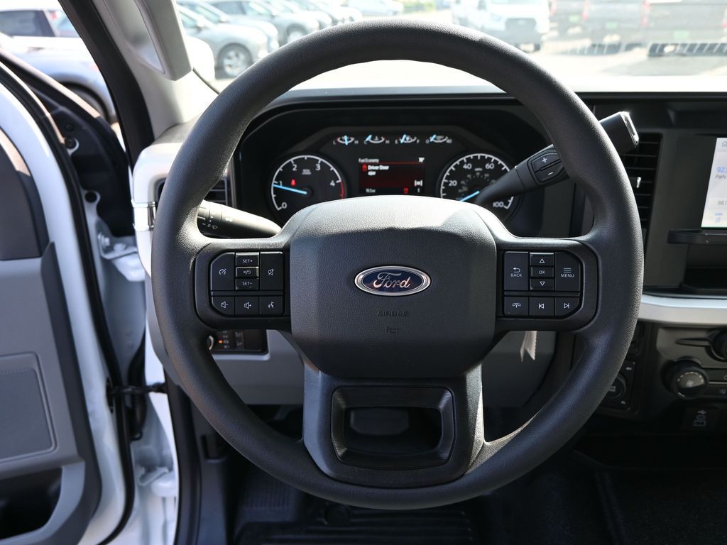 2026 Ford Super Duty F-350 DRW XL