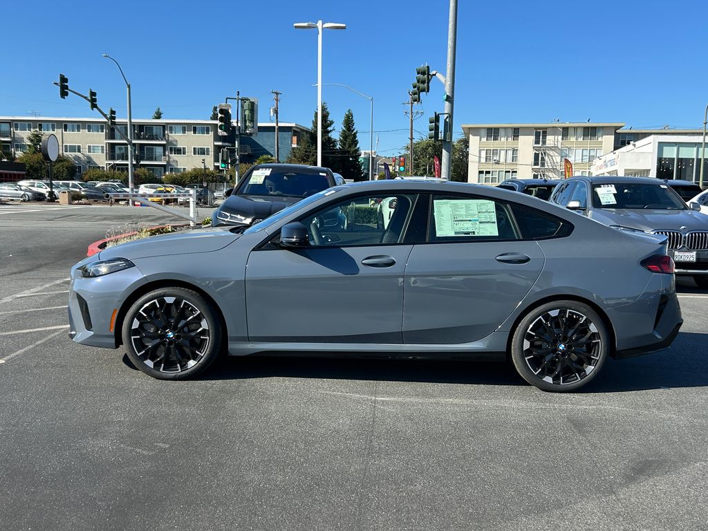 Thumbnail: 2026 BMW 2 Series - 2