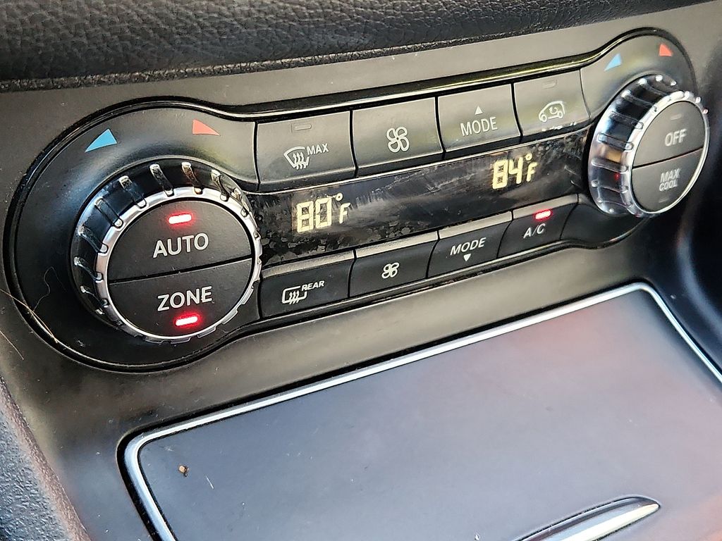 Thumbnail: 2019 Mercedes-Benz GLA - 15