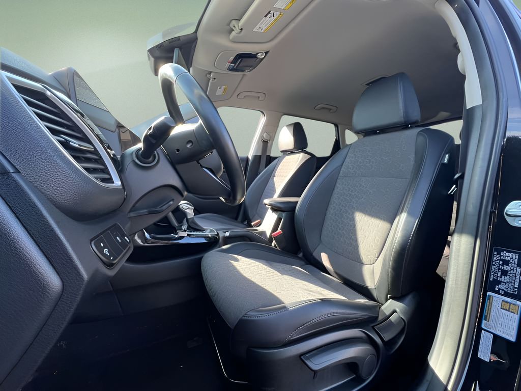 Used 2025 Kia Seltos SUV