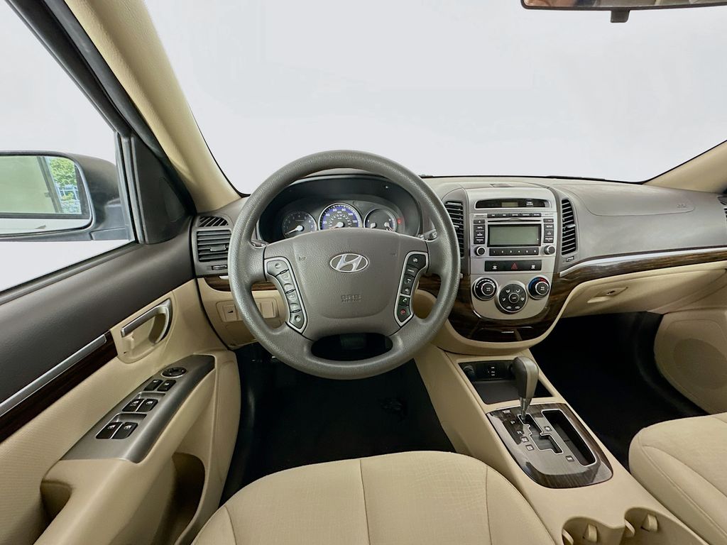 Thumbnail: 2012 Hyundai Santa Fe - 22