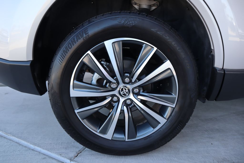 Thumbnail: 2021 Toyota Venza - 31